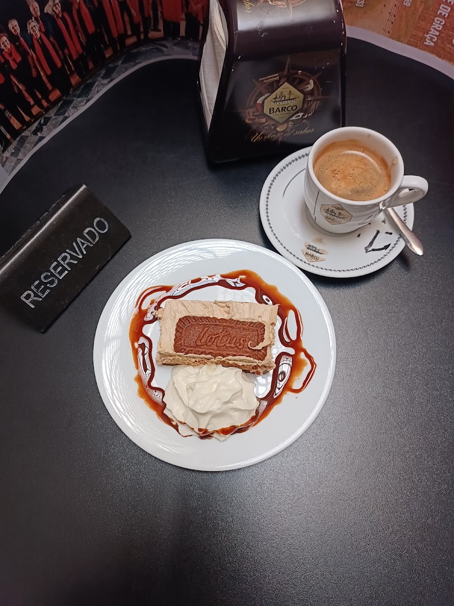 JARA. helados & café