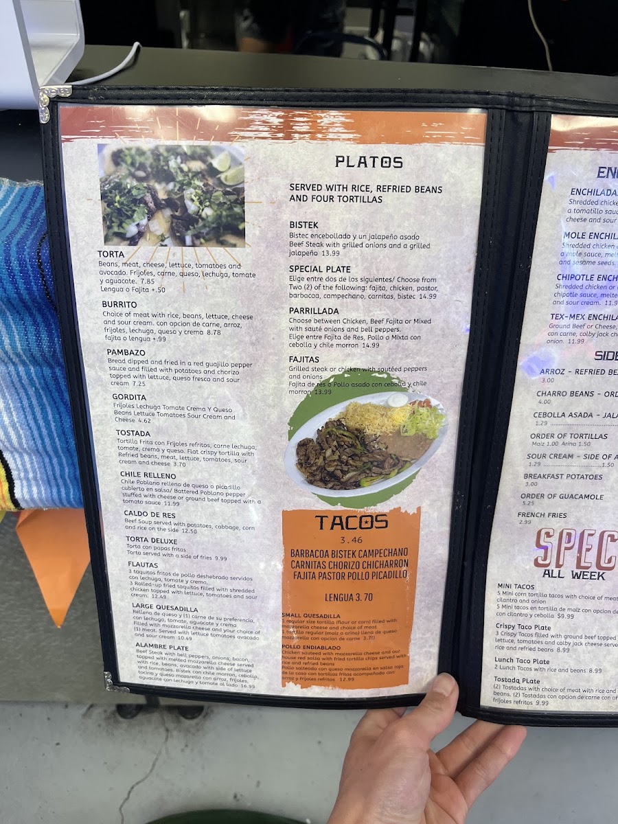 Taqueria Mi Trailita menu board