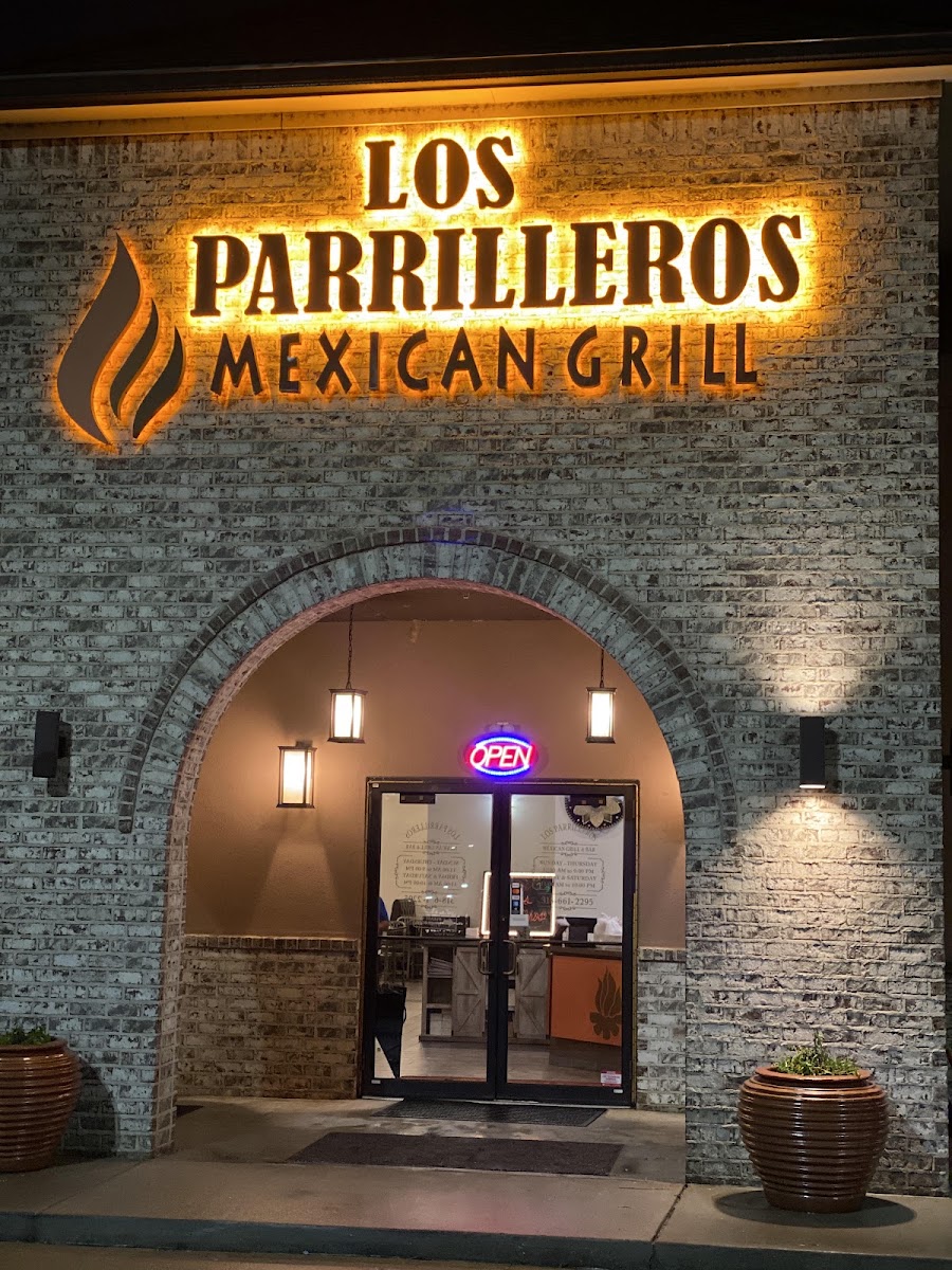los parrilleros mexican grill & bar