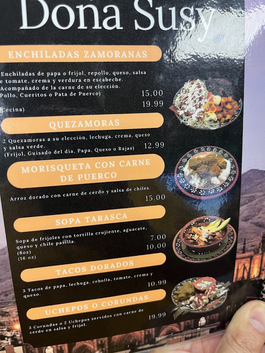 Antojitos Doña Susy menu board