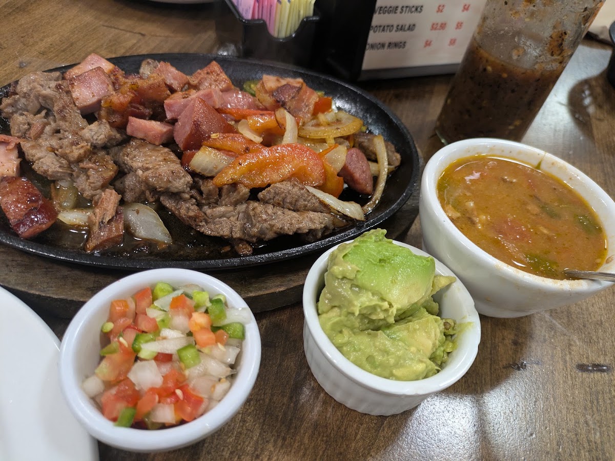 Eduardo's BBQ, Steak & Mexican Grill