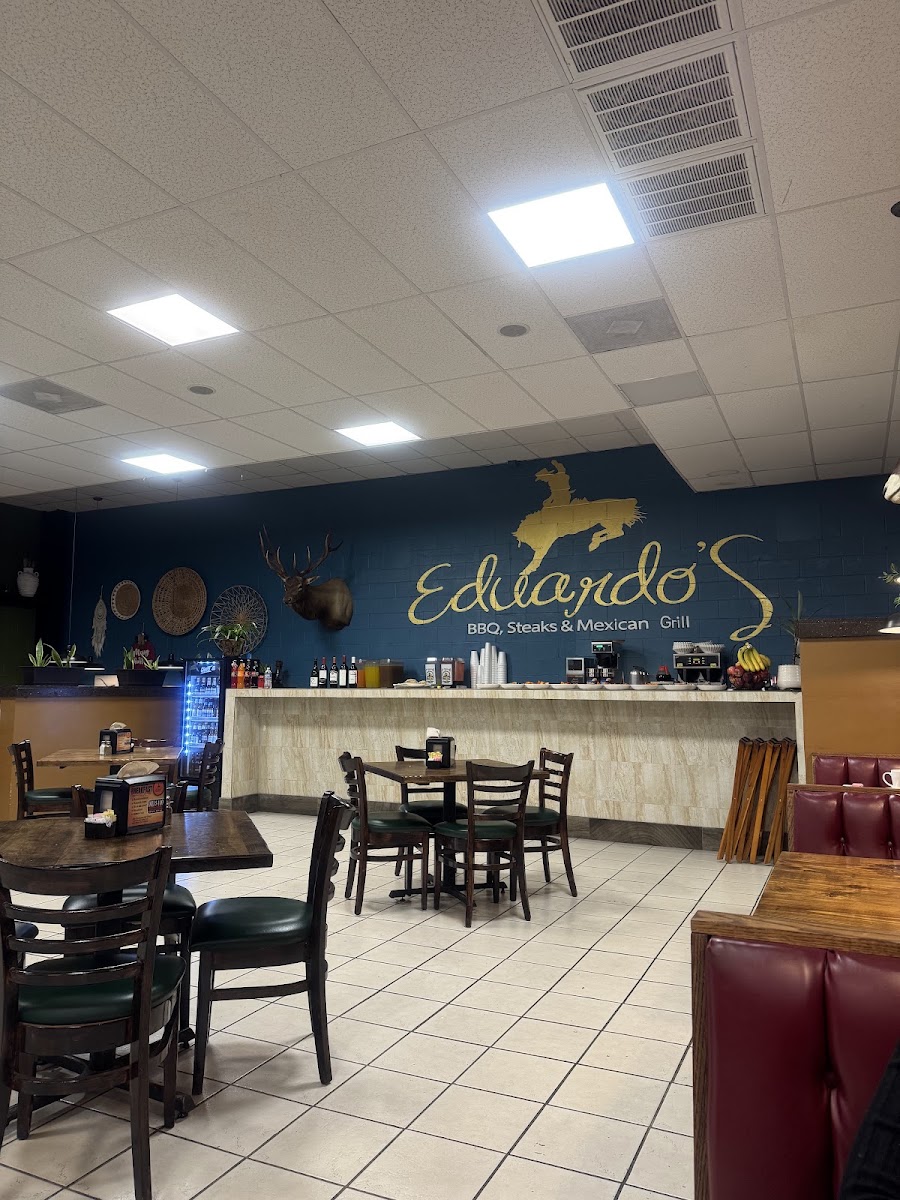 Eduardo's BBQ, Steak & Mexican Grill