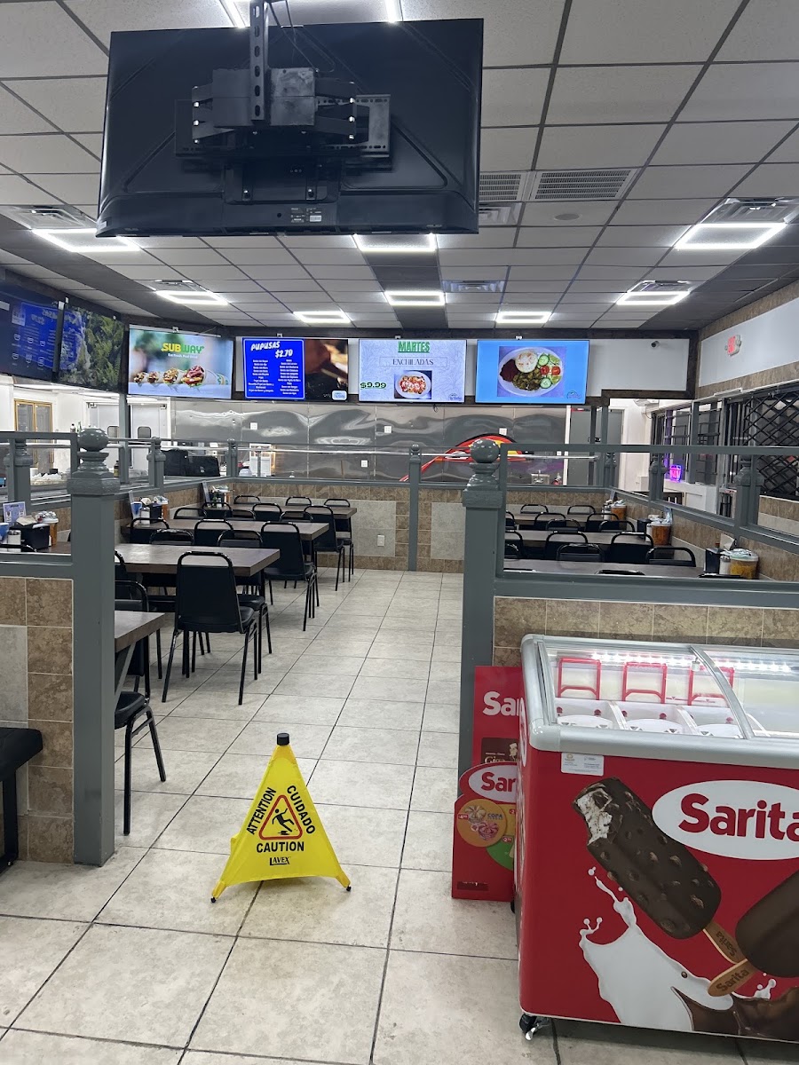 La Unica Restaurante Salvadoreño