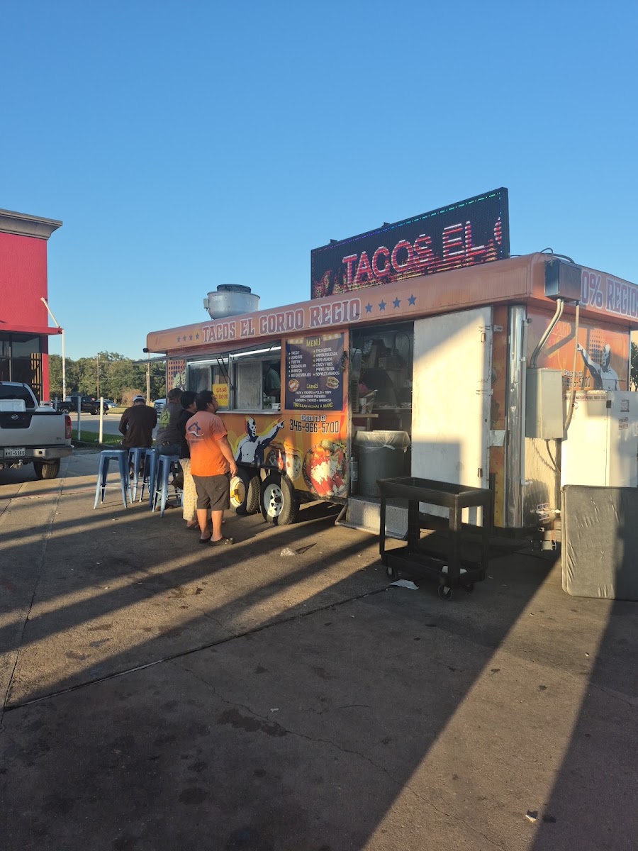 Tacos El Gordo Regio (Cleveland taqueria)