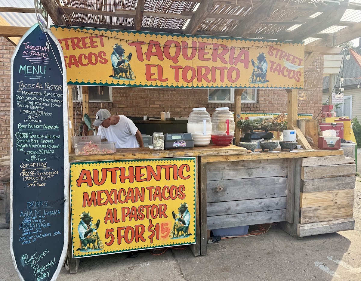 Al pastor Mexican Street tacos