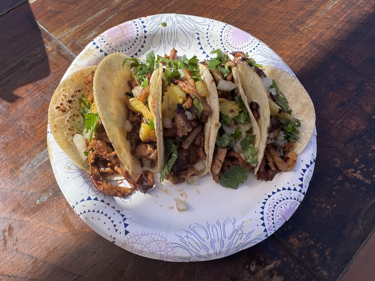 Al pastor Mexican Street tacos