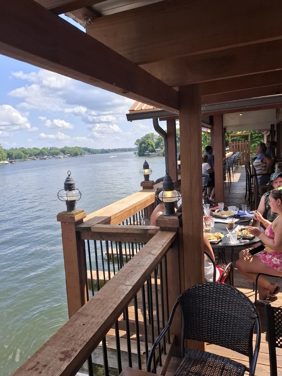 El Lago Taco & Tequila Bar