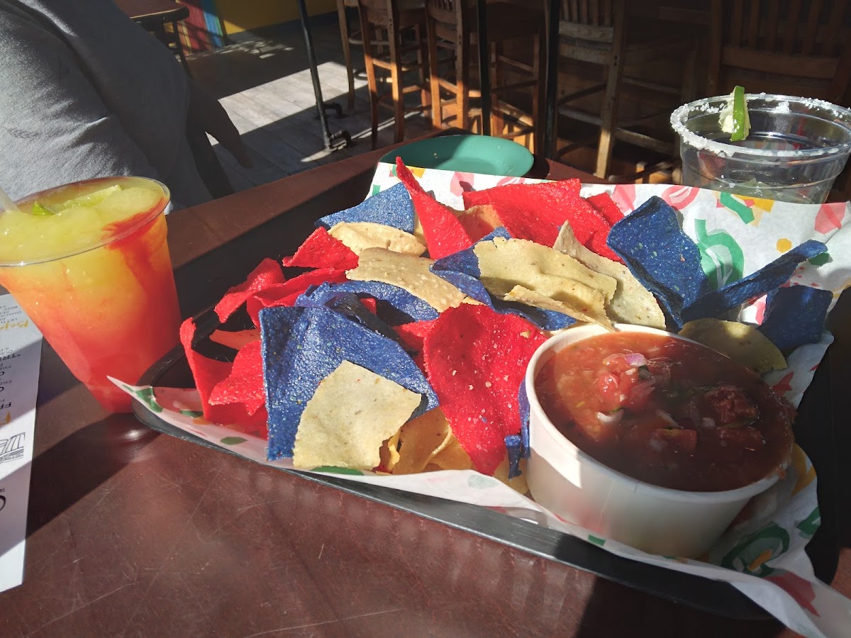 El Lago Taco & Tequila Bar