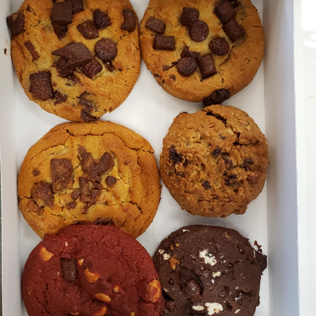 Fresh in-House 4 5oz Cookies