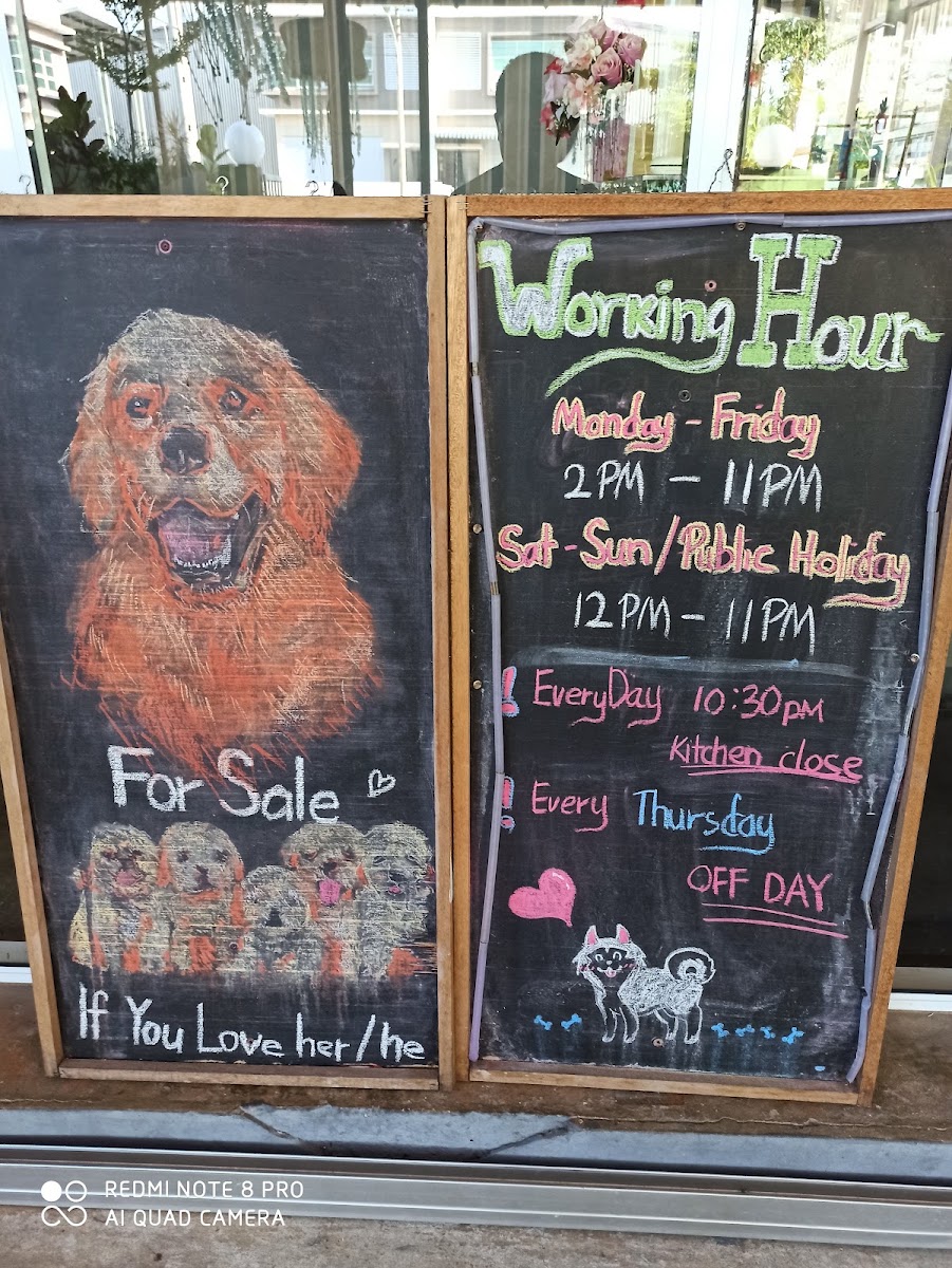 Husky Garden Cafe Bintulu menu board