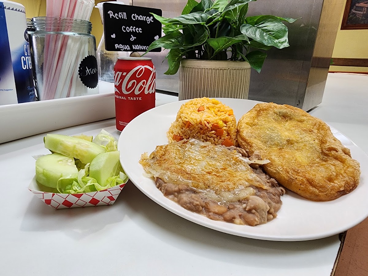 Panaderia y tortilleria Flores
