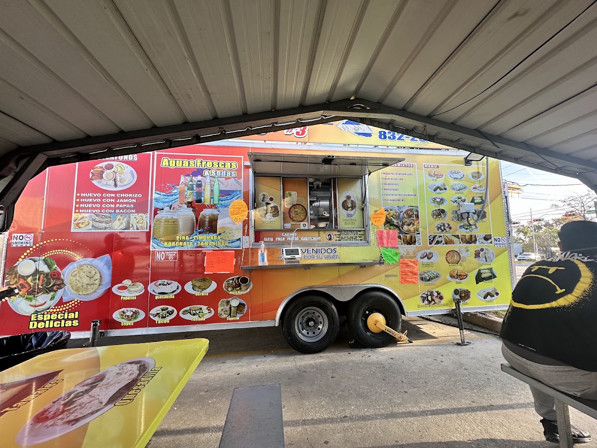 Taqueria Pupuseria Delicias#3