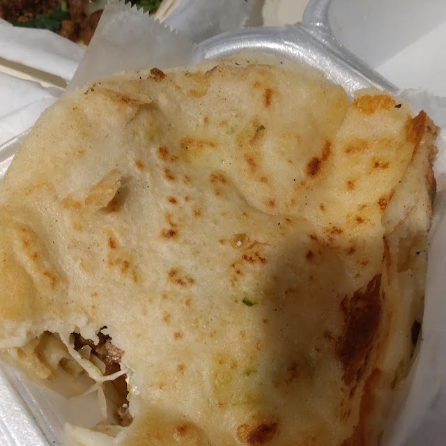 Gordita with Beef Fajita