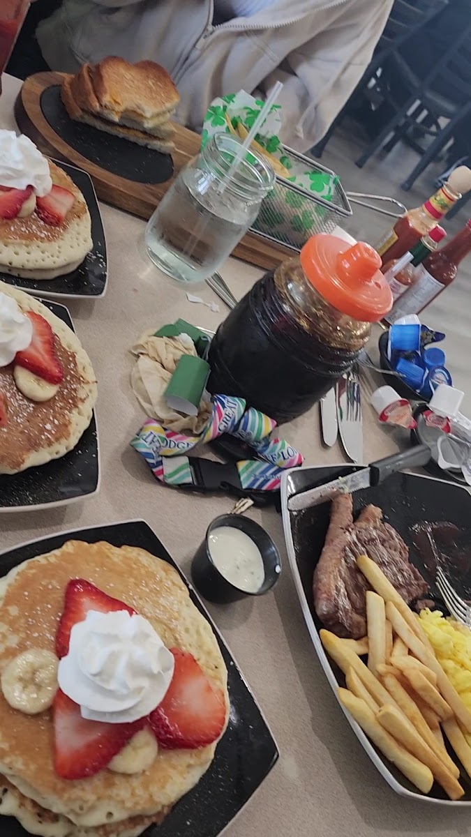 Querencia Brunch