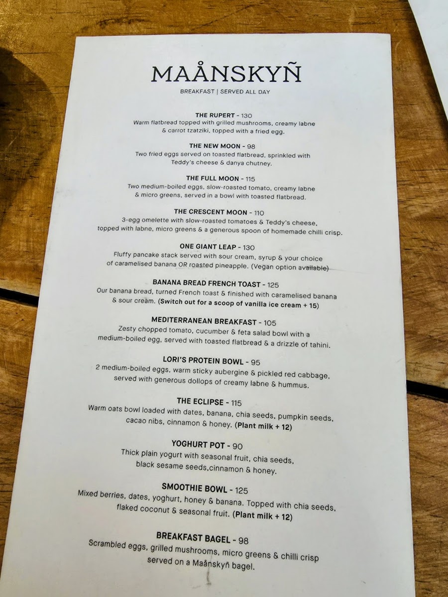 Maånskyñ menu board