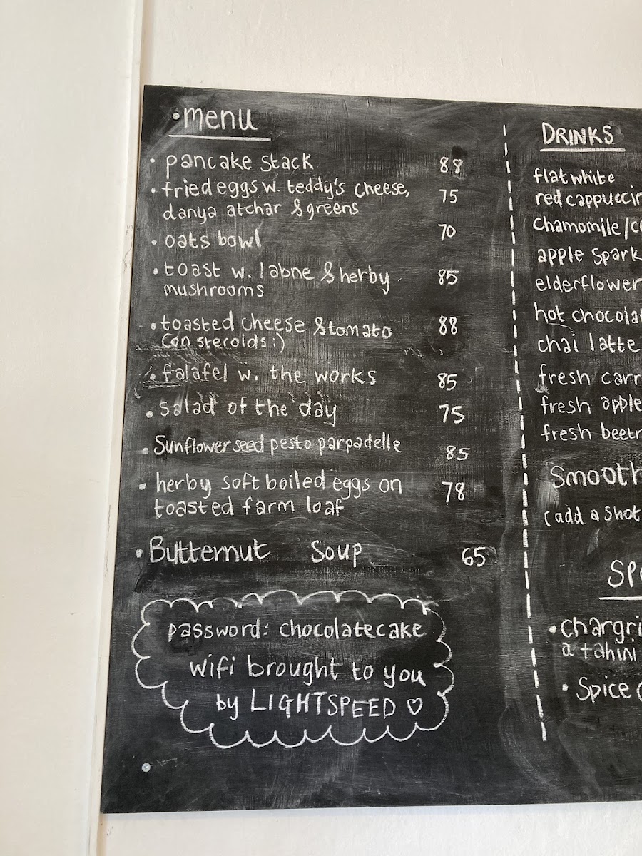 Maånskyñ menu board