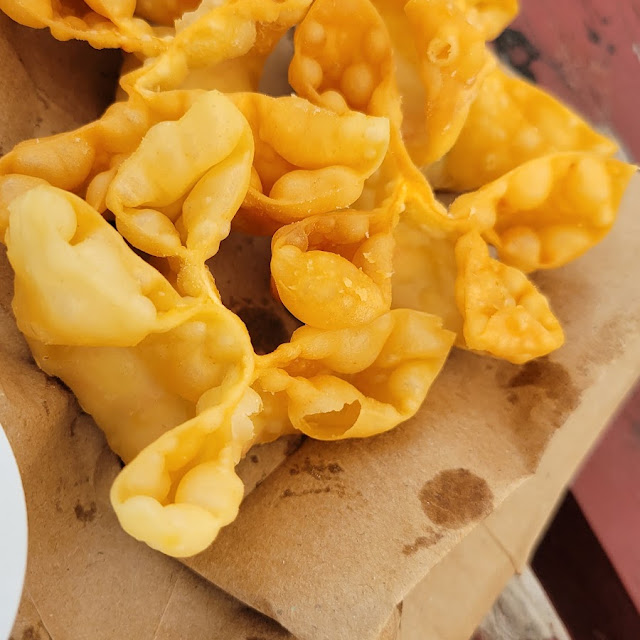Crab Rangoon