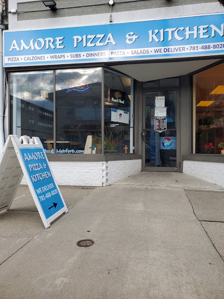 Amore Pizza & Kitchen Medford
