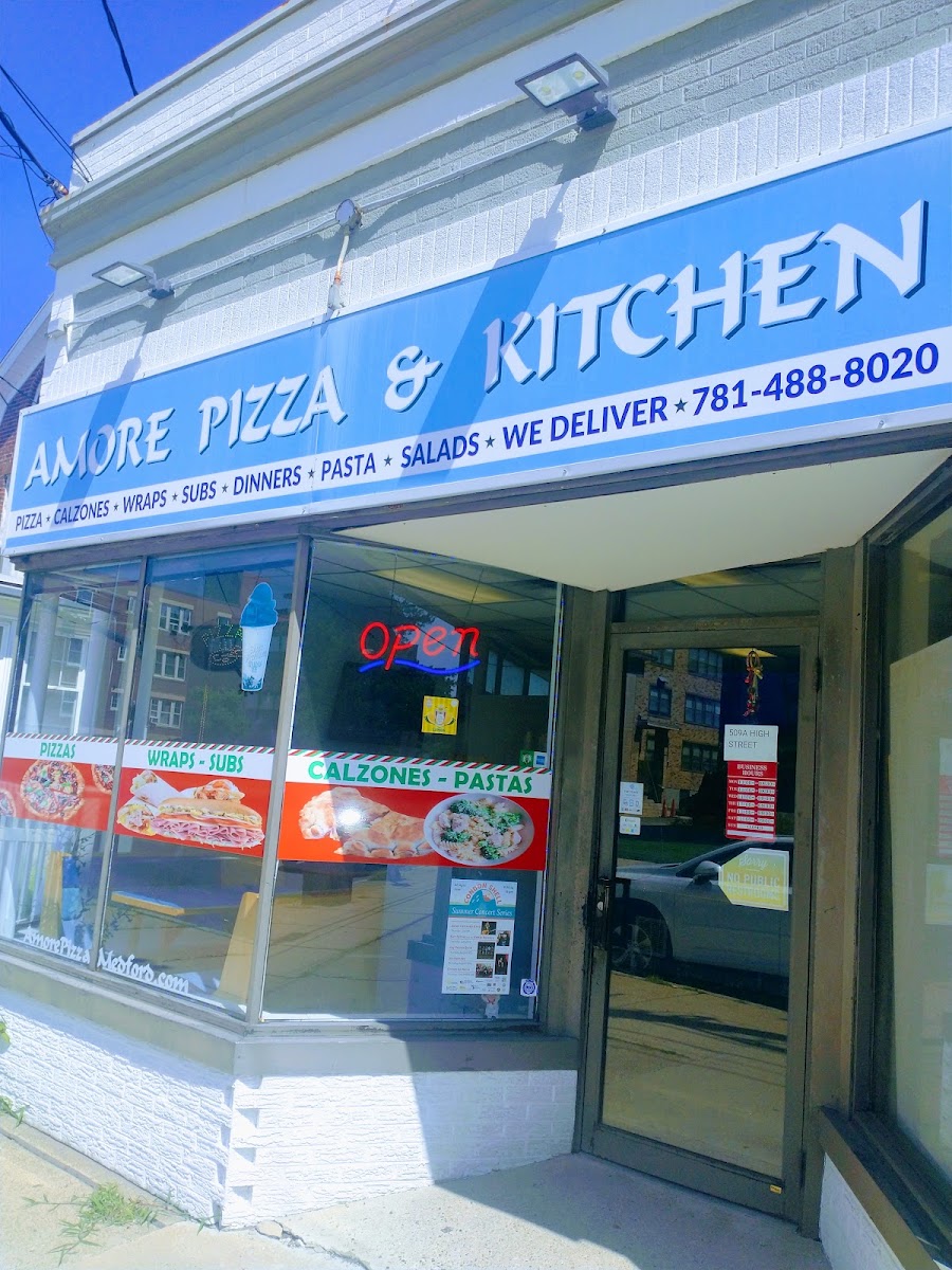 Amore Pizza & Kitchen Medford