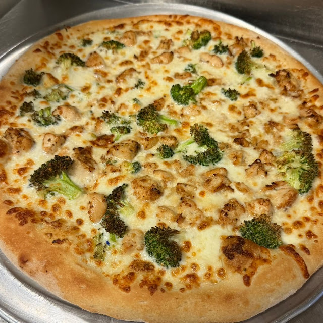 The Chicken Broccoli Alfredo Pizza