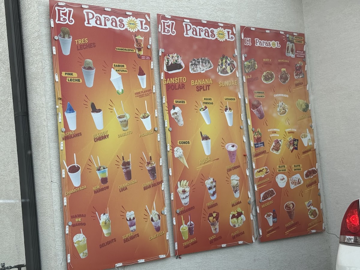 El Parasol Snacks menu board