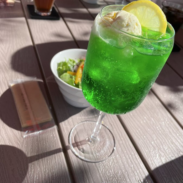 オレンジ