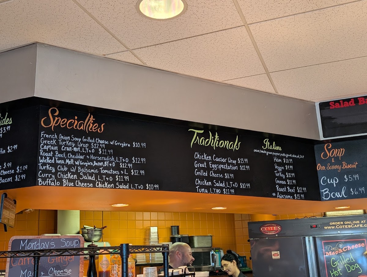 Cote’s Portland Café