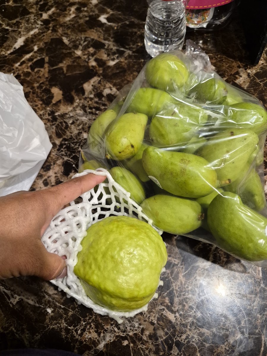 El Pueblo Market #1