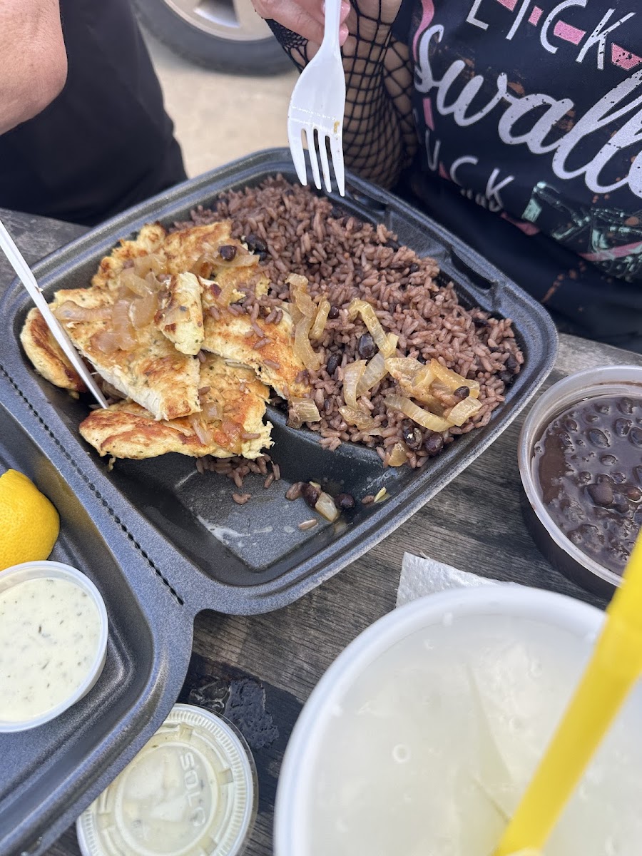 Juanitos Caribbean | Cuban