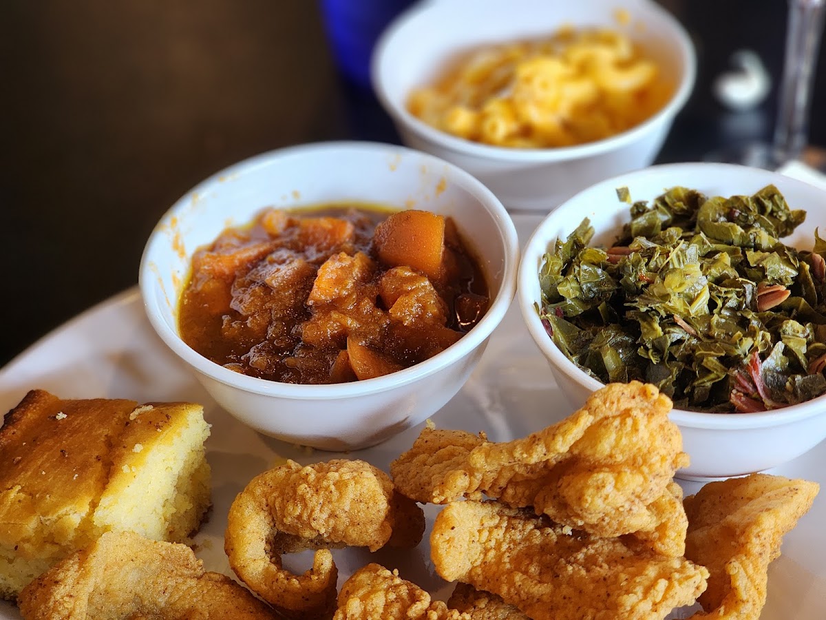 Elev8te Sports Bar and Grill