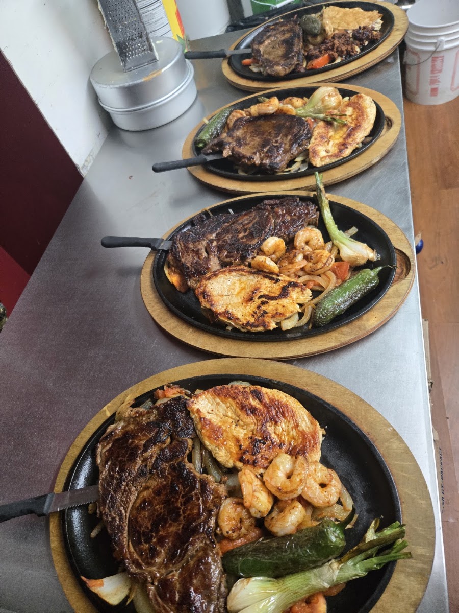 La Chicatana Mexican Restaurant, Grill, and Bakery