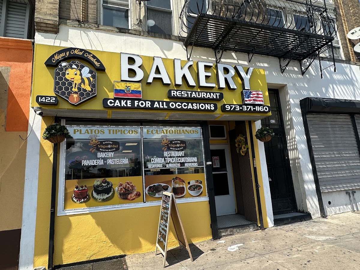 MIGAS Y MIEL BAKERY RESTAURANT
