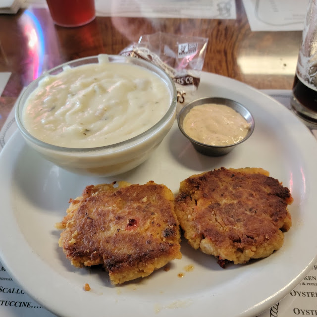Crab Cakes & Salad or Chowder