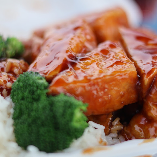 General Tsoos Chicker Stemnied Rice