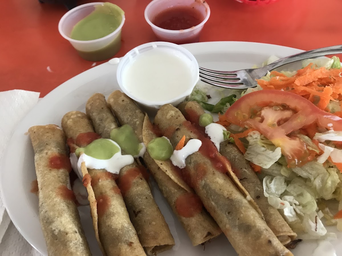 El Portal Del CIRO'S Mexican & Seafood