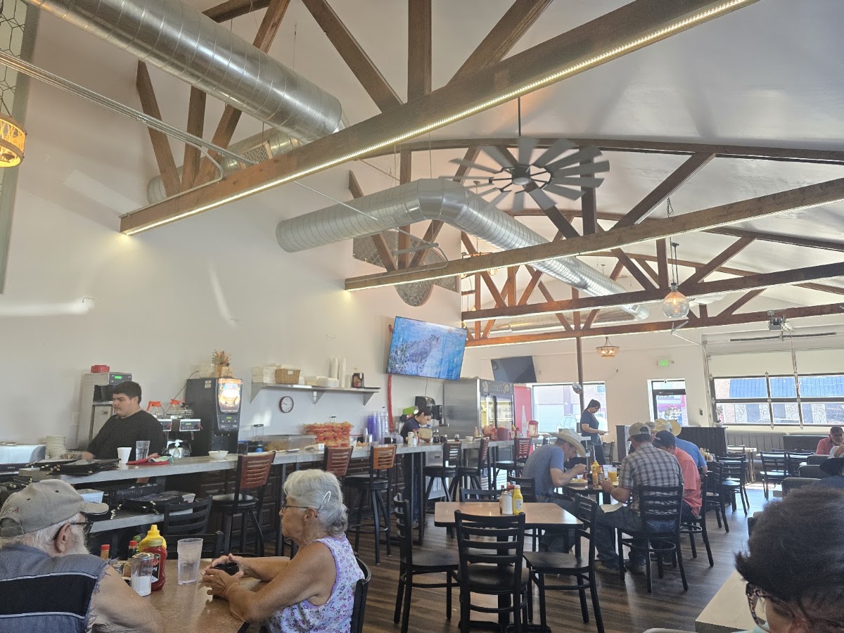 Fullers Restaurant dining and grill