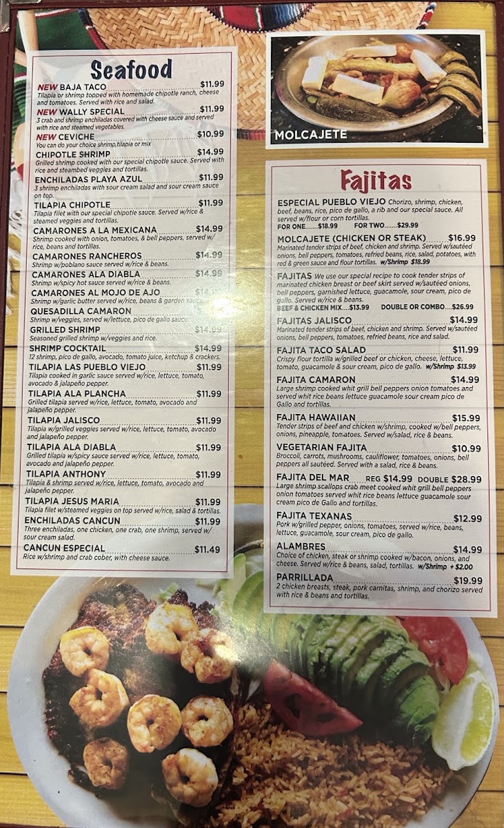 Pueblo Viejo menu board