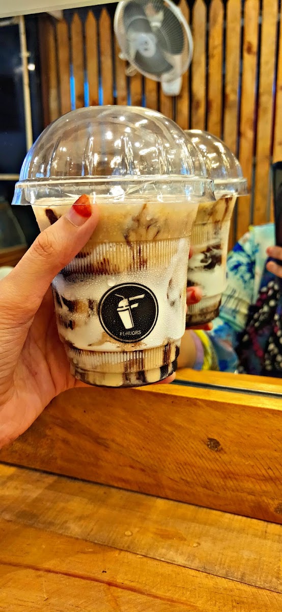 The Flavors Cafe- Shakes,Juices,Pizza,Sandwich,Waffle