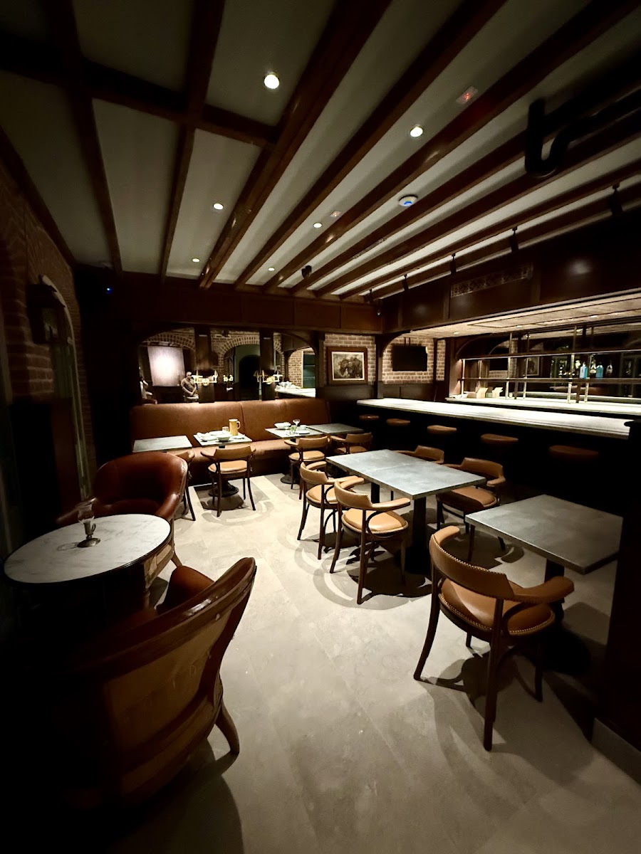 Cafe Tables, Inc