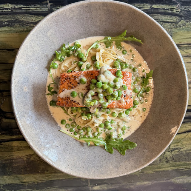 Salmon Peas