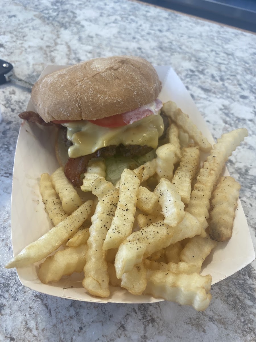 Billys Burgers and Dogs