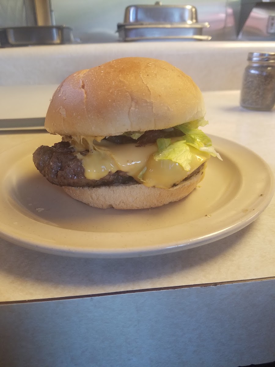 Billys Burgers and Dogs