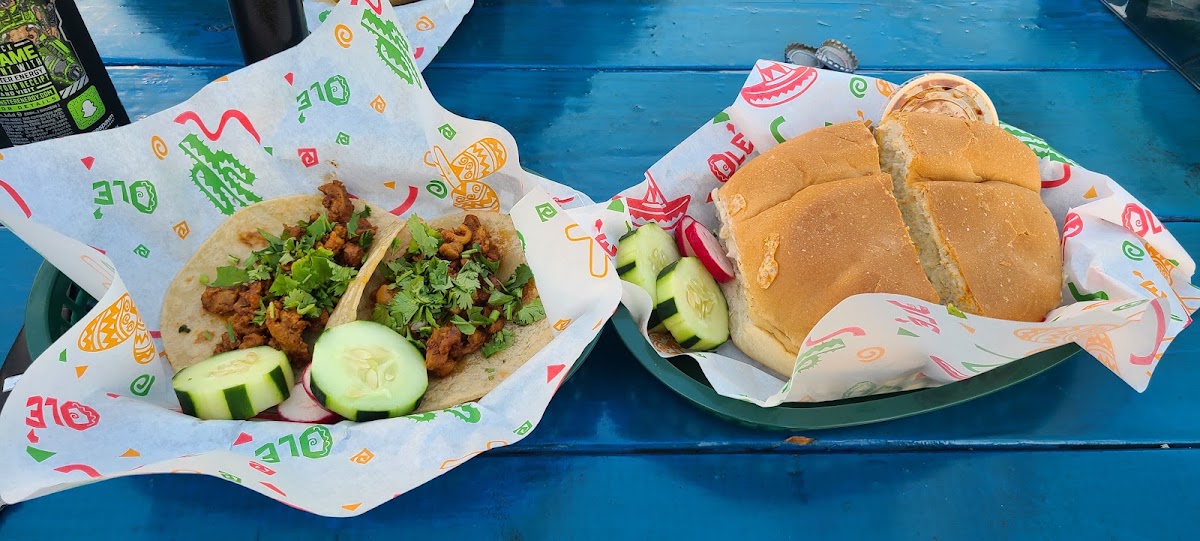 Taqueria Leon 1