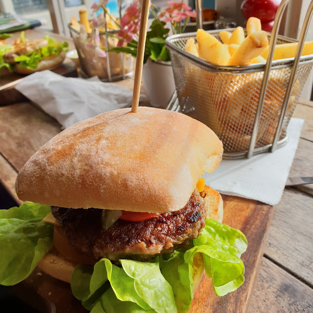 RN B Angel Bay Beef Burger