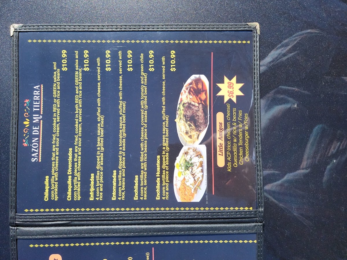 Sazón de mi Tierra menu board