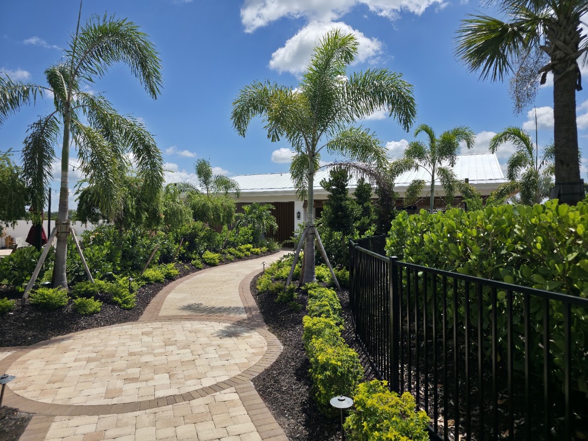Palm Bar Star Farms