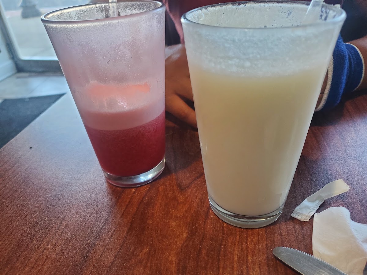 La Costeńita deli restaurant llC