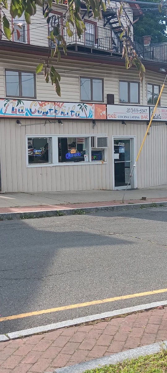 La Costeńita deli restaurant llC