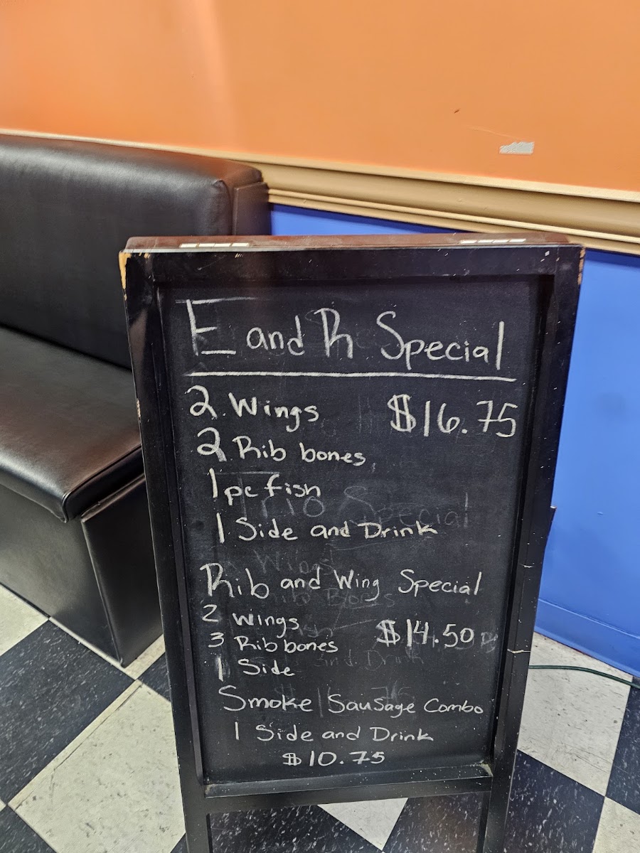 E&R Ribs and Wings menu board