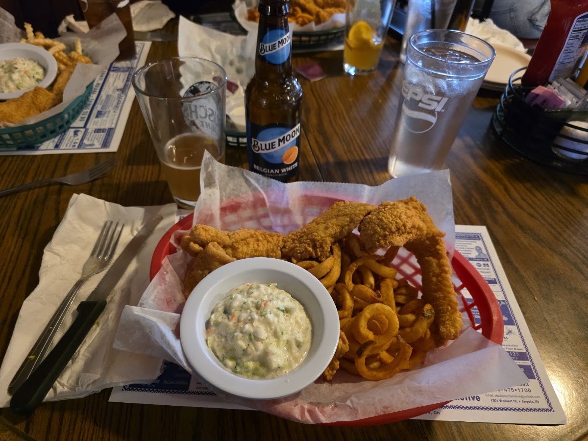 Wall Lake Tavern
